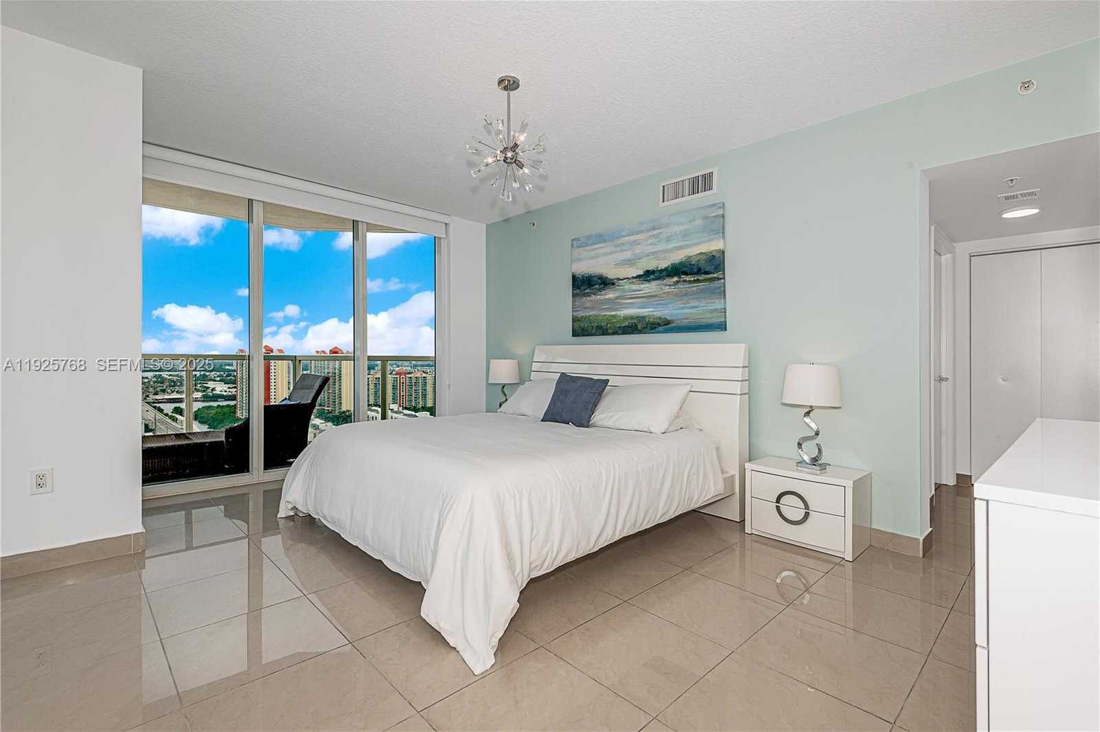 Small Image of 16699 COLLINS AVE #2408, Sunny Isles Beach Number 5