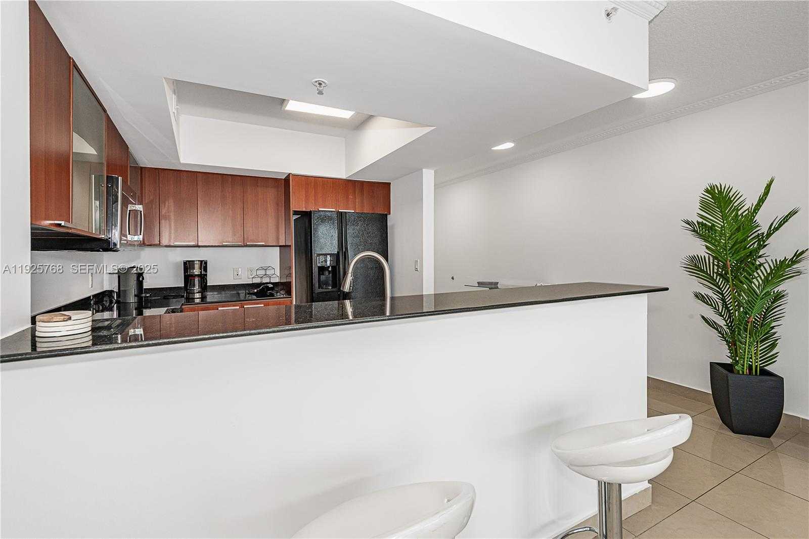 Small Image of 16699 COLLINS AVE #2408, Sunny Isles Beach Number 9