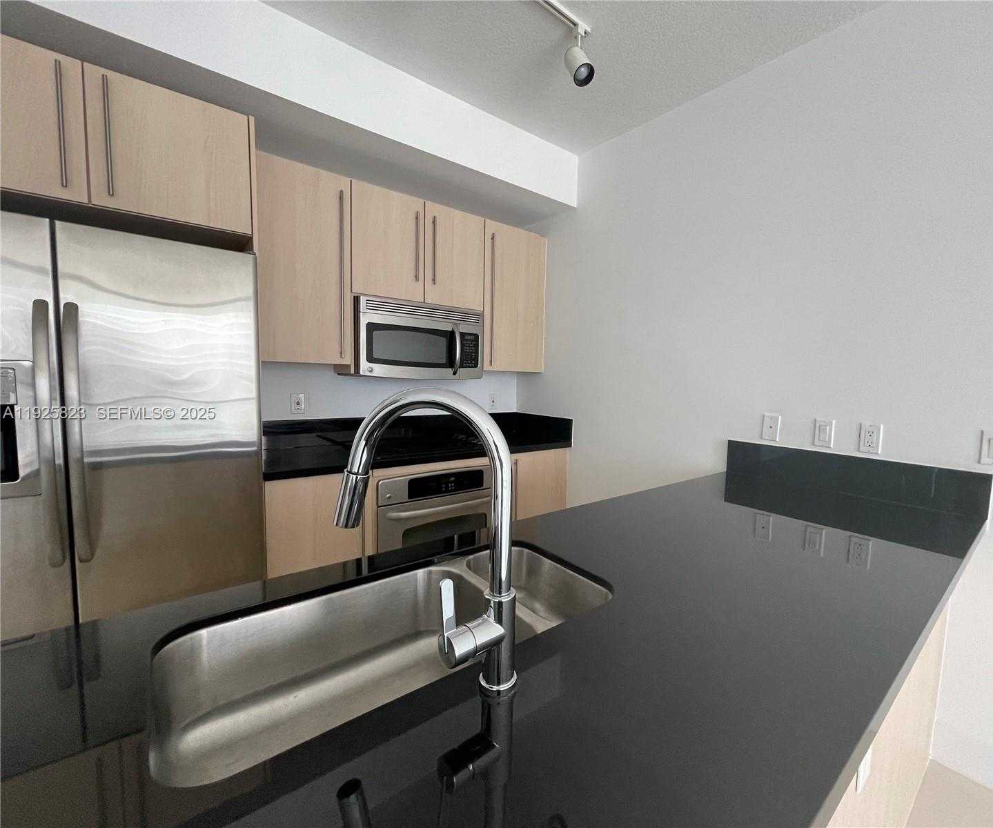 Small Image of 1111 SOUTH WEST 1ST AVE #2524-N, Miami Number 7