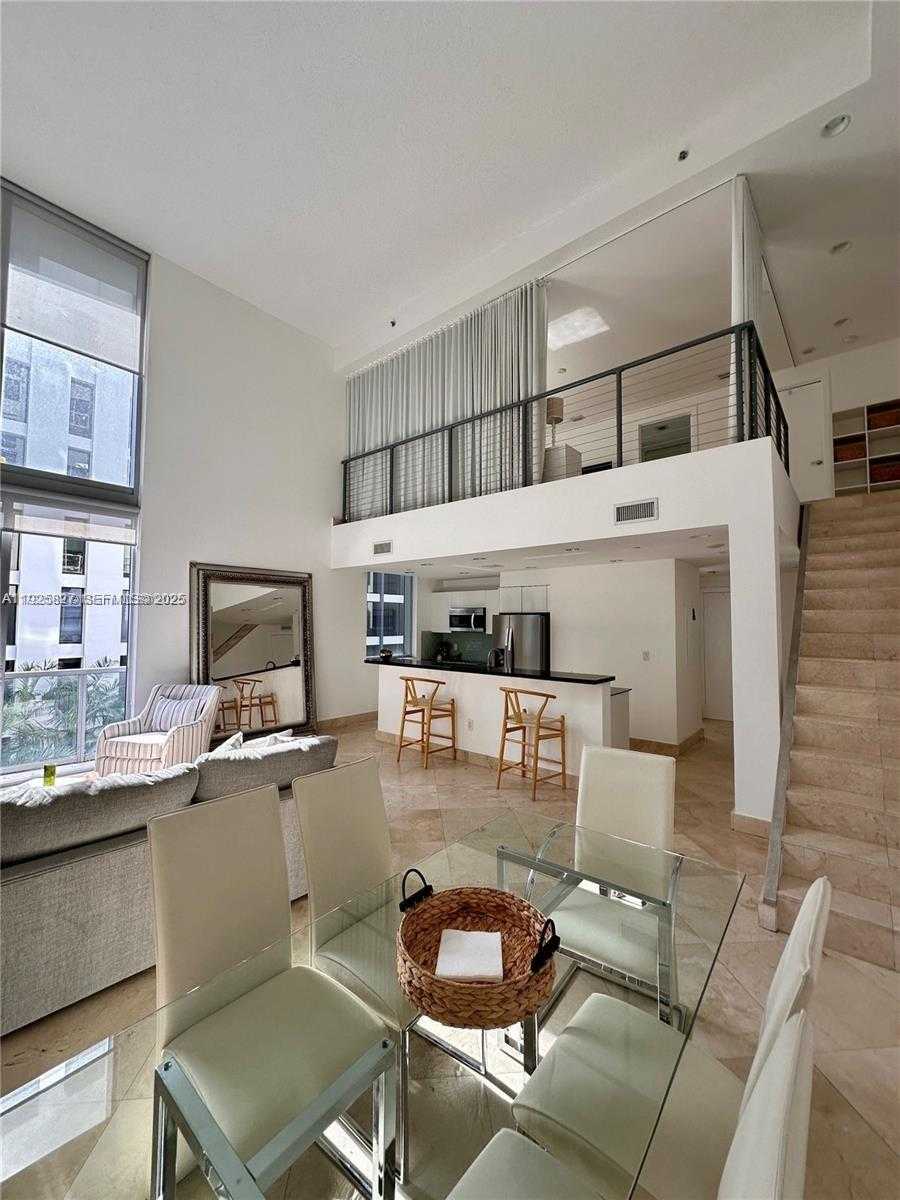 Small Image of 1060 BRICKELL AVE #413, Miami Number 2