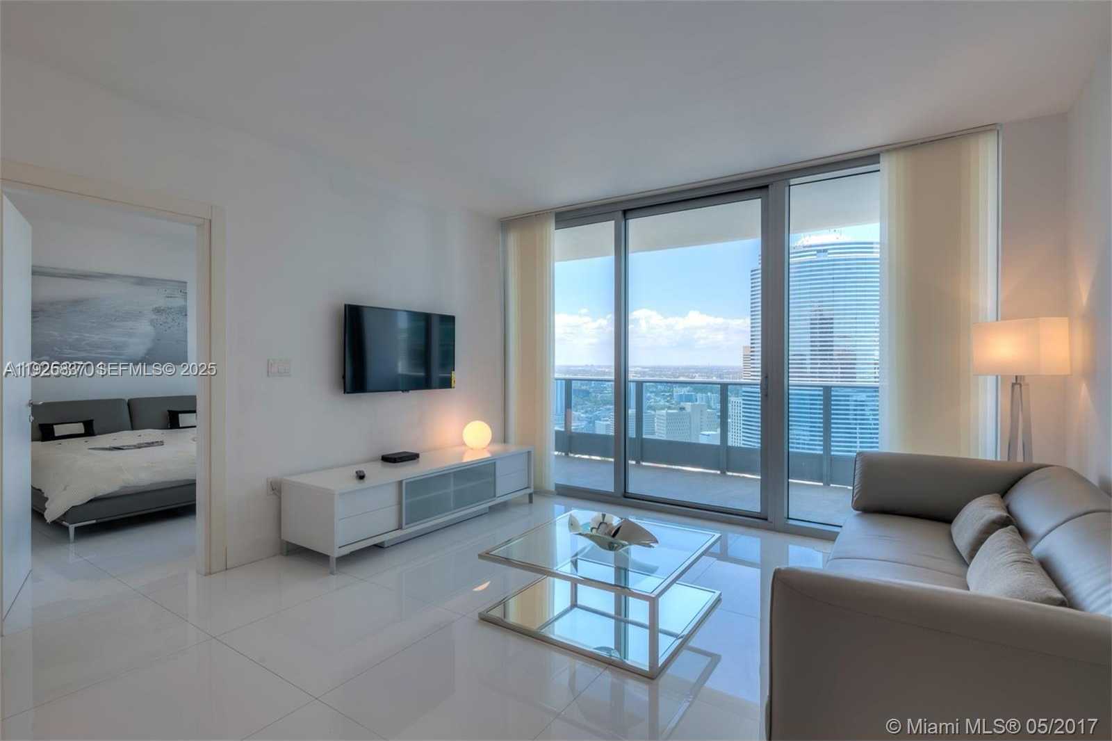 Small Image of 200 BISCAYNE BOULEVARD WAY #4309, Miami Number 3