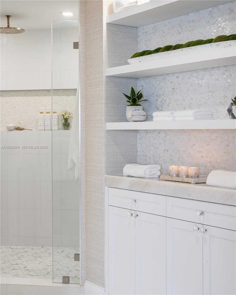 Imagen de Pequeño Objeto