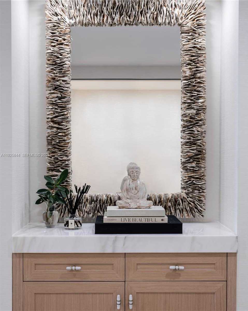 Imagen de Pequeño Objeto