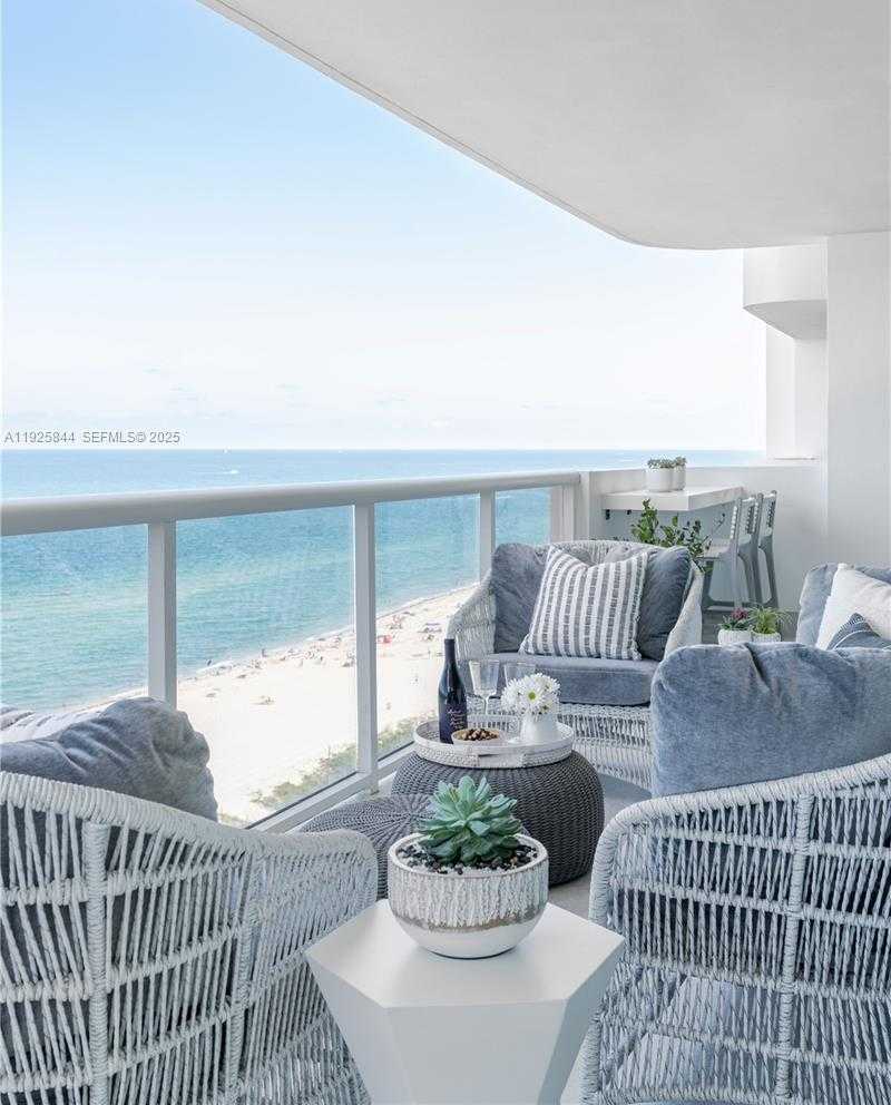 Imagen de Pequeño Objeto