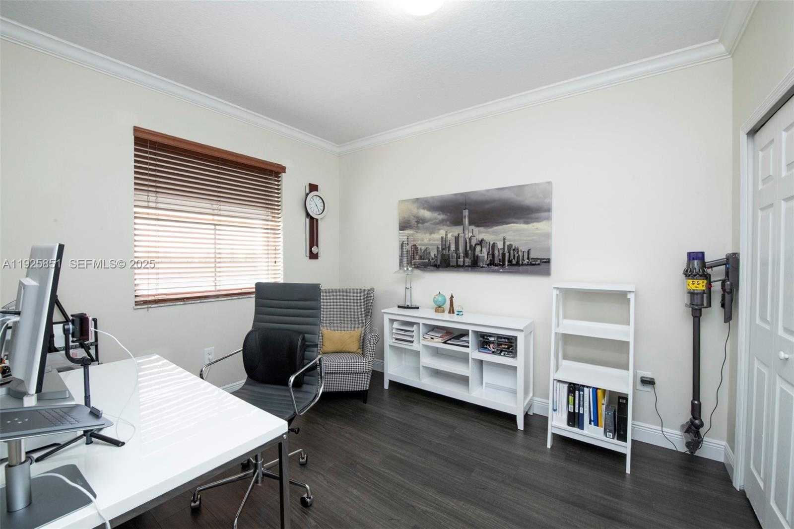 Small Image of 6380 NORTH WEST 114TH AVE #335, Doral Number 20