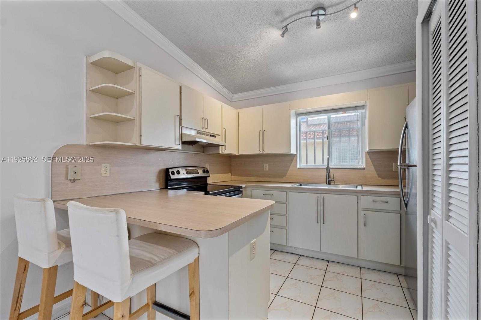 Small Image of 10101 WEST OKEECHOBEE RD #13202, Hialeah Gardens Number 15