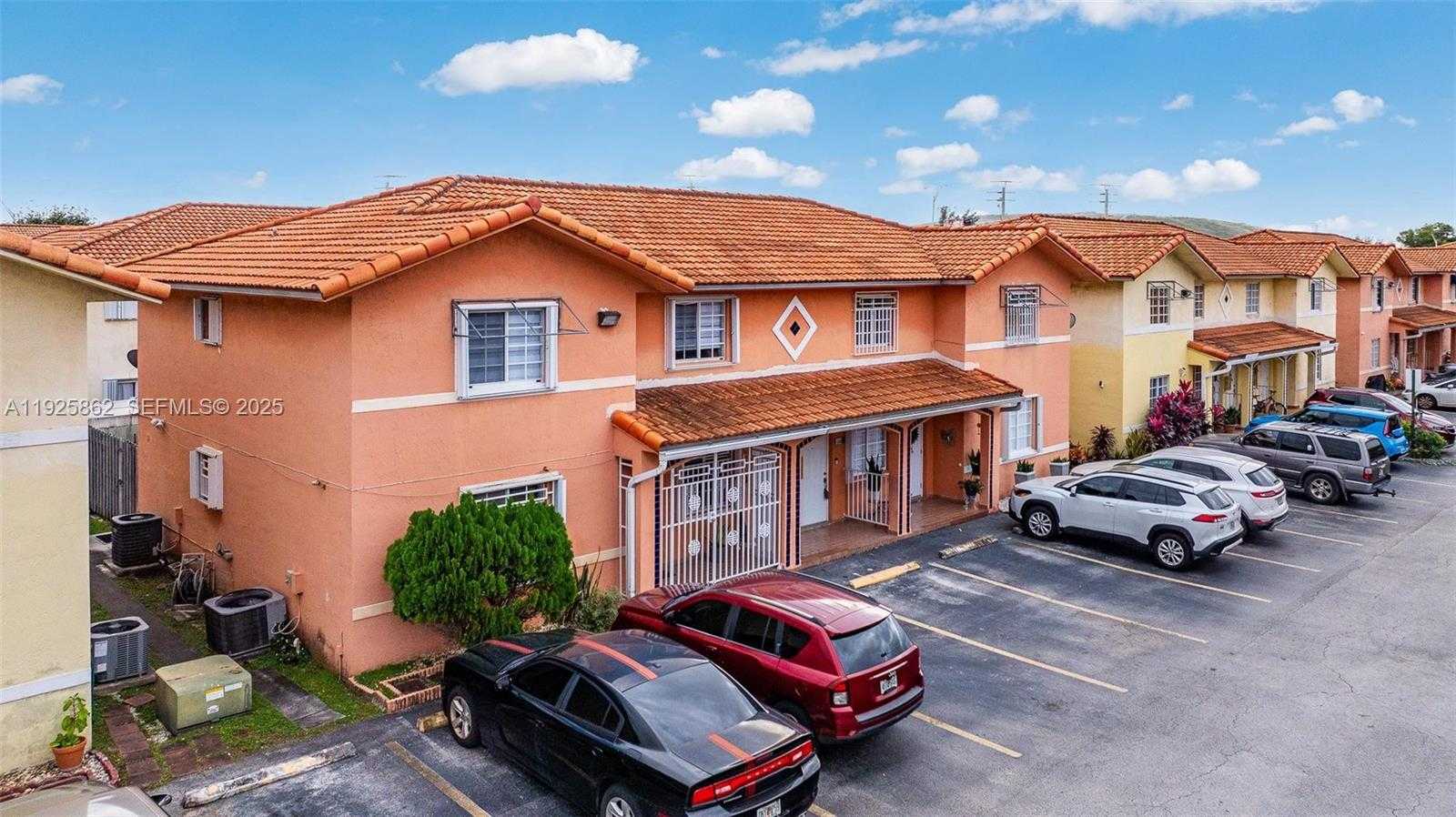 Small Image of 10101 WEST OKEECHOBEE RD #13202, Hialeah Gardens Number 2