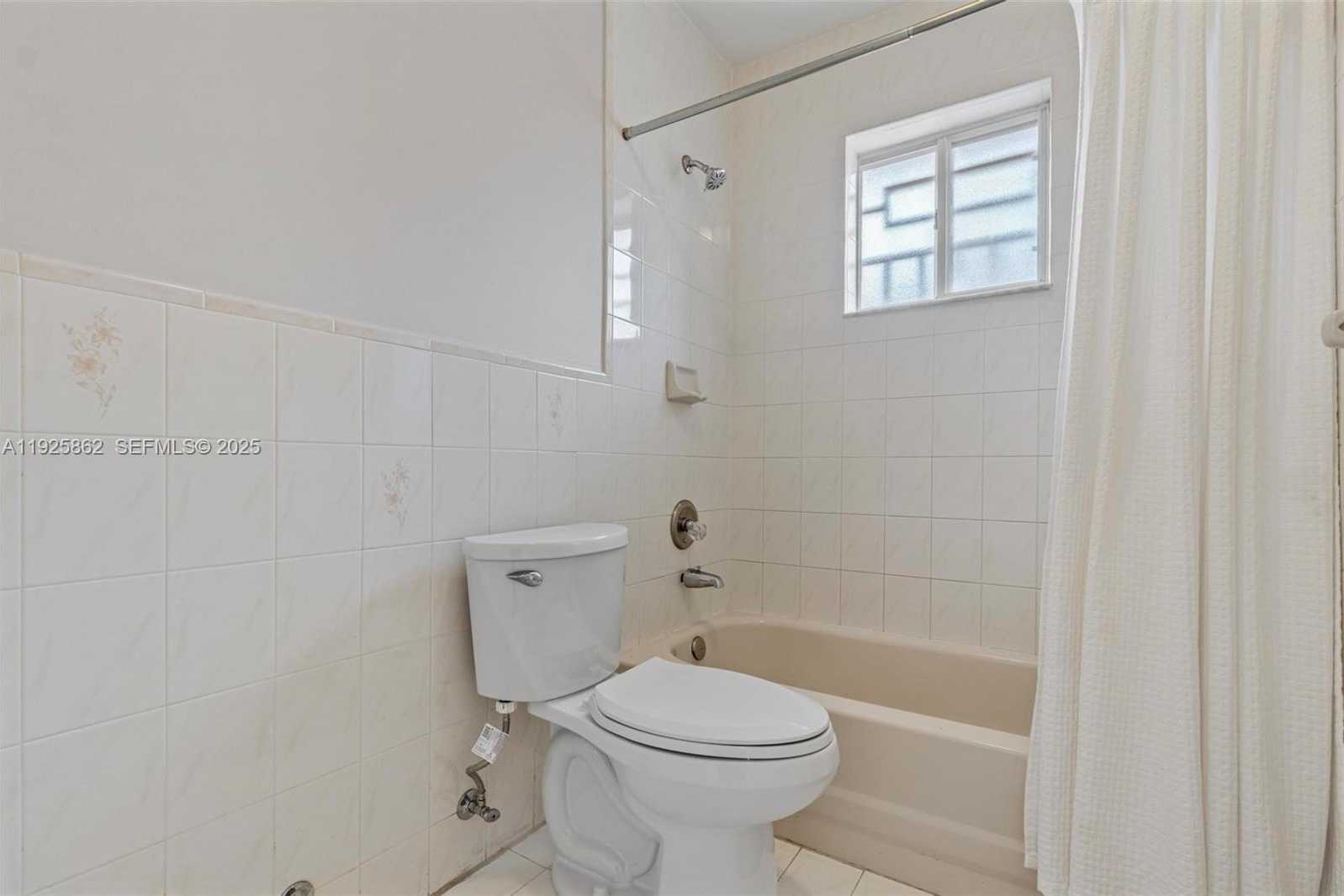 Small Image of 10101 WEST OKEECHOBEE RD #13202, Hialeah Gardens Number 29