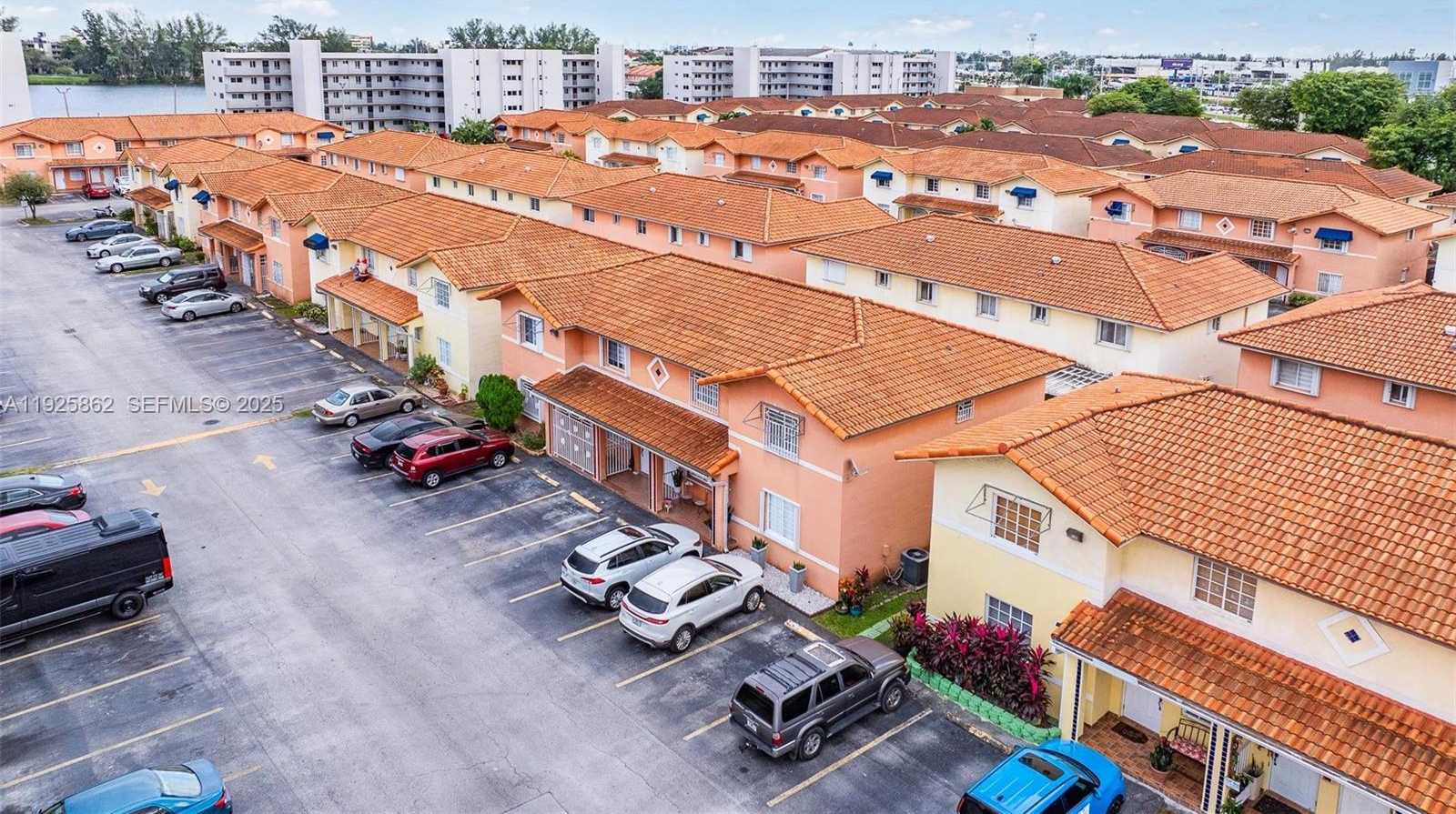 Small Image of 10101 WEST OKEECHOBEE RD #13202, Hialeah Gardens Number 4