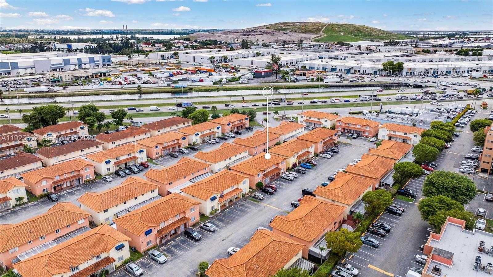 Small Image of 10101 WEST OKEECHOBEE RD #13202, Hialeah Gardens Number 9