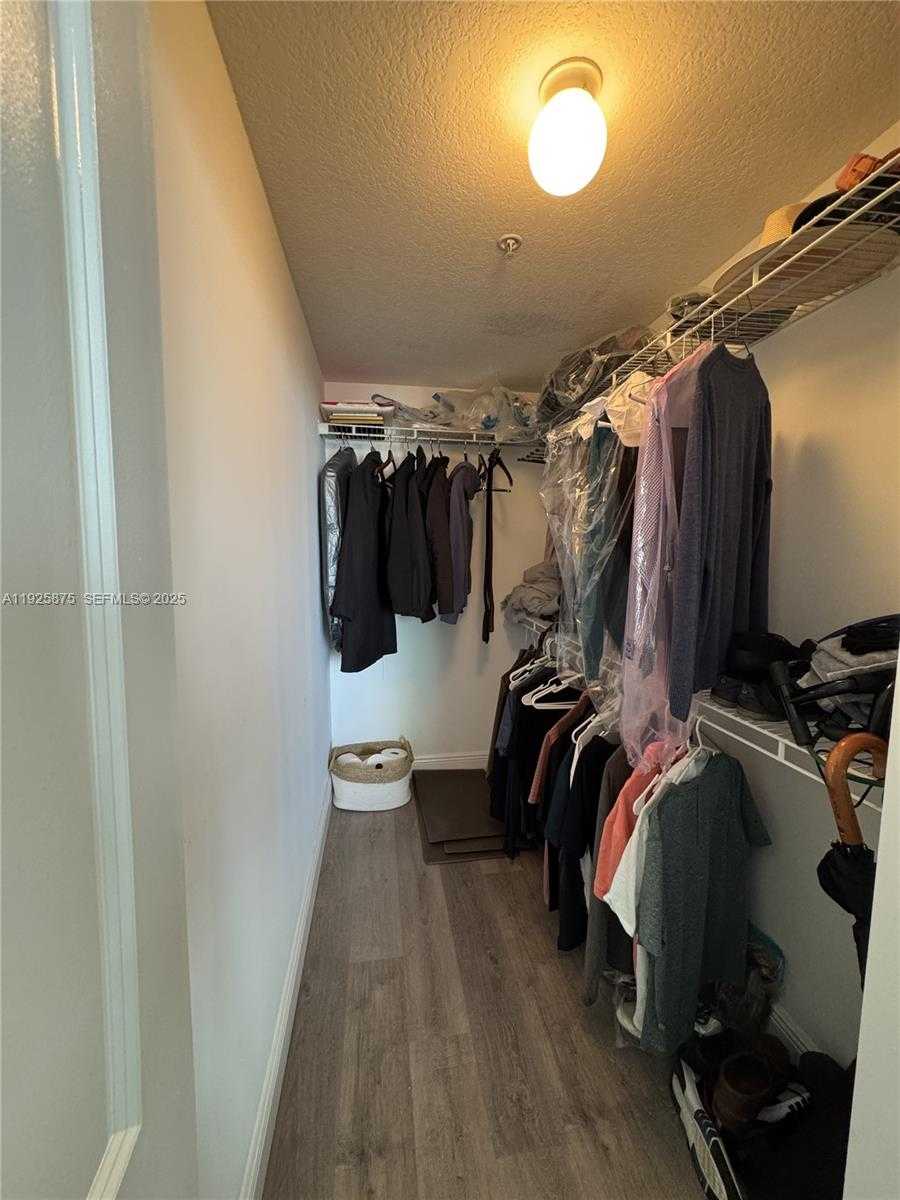 Small Image of 170 SOUTH EAST 14TH ST #1906, Miami Number 12