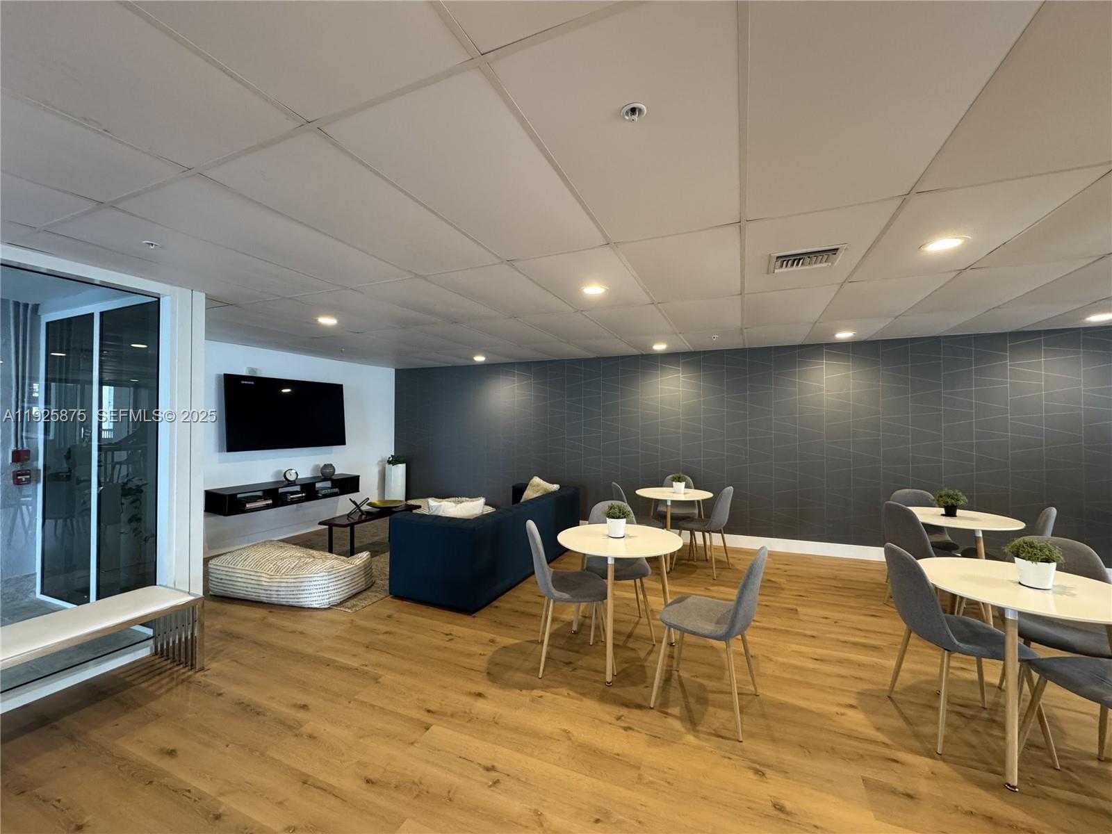 Small Image of 170 SOUTH EAST 14TH ST #1906, Miami Number 19