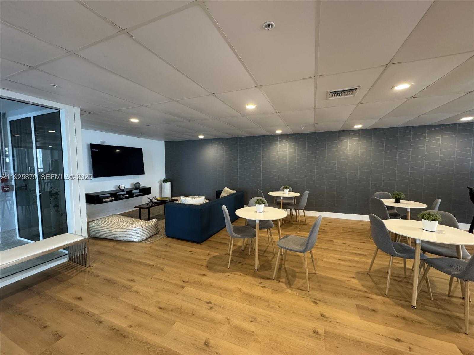 Small Image of 170 SOUTH EAST 14TH ST #1906, Miami Number 20