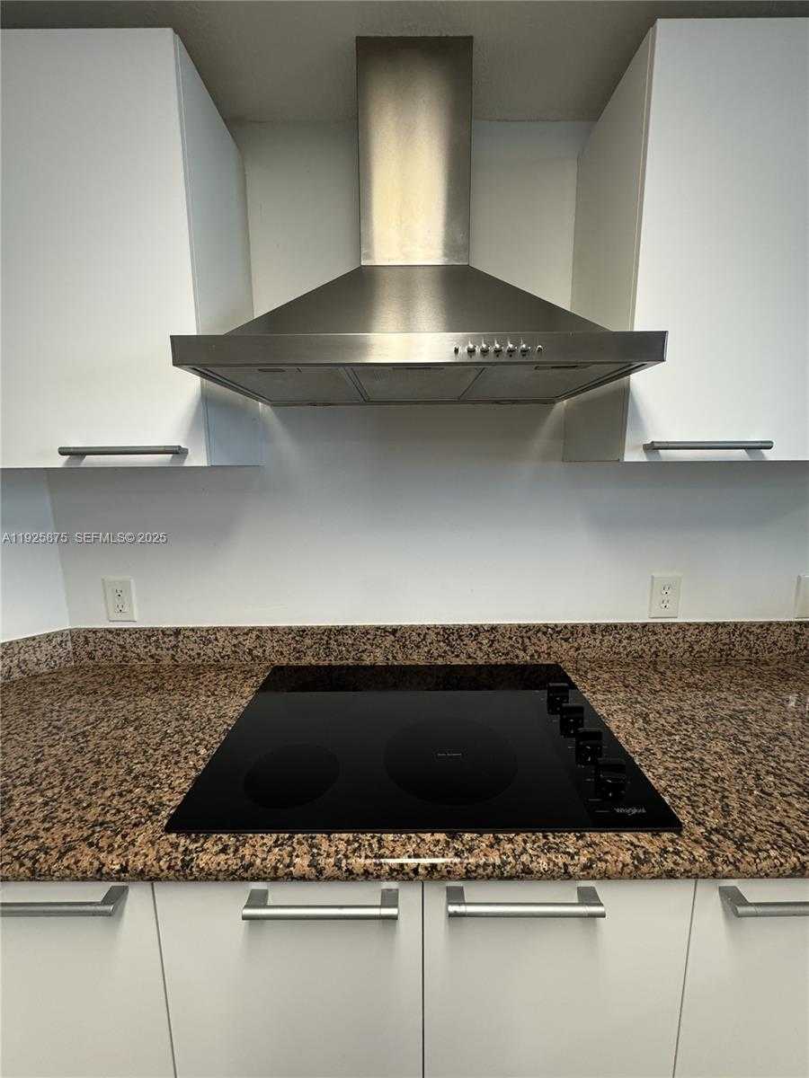 Small Image of 170 SOUTH EAST 14TH ST #1906, Miami Number 7