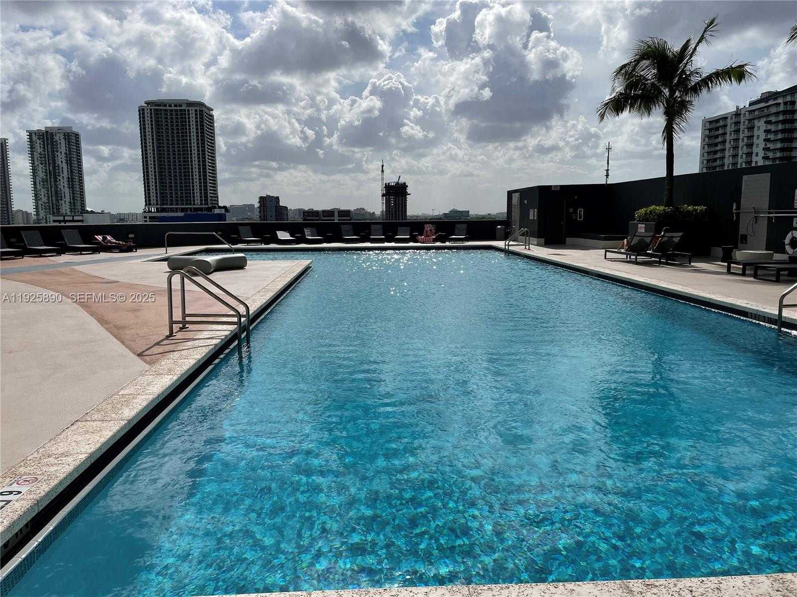 Small Image of 1750 NORTH BAYSHORE DR #3009, Miami Number 13