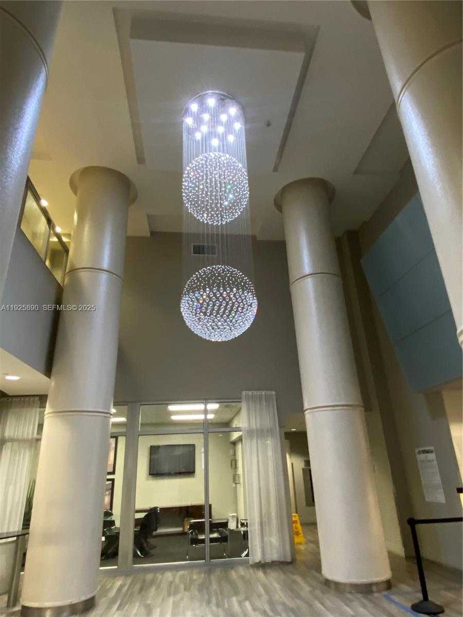 Small Image of 1750 NORTH BAYSHORE DR #3009, Miami Number 22