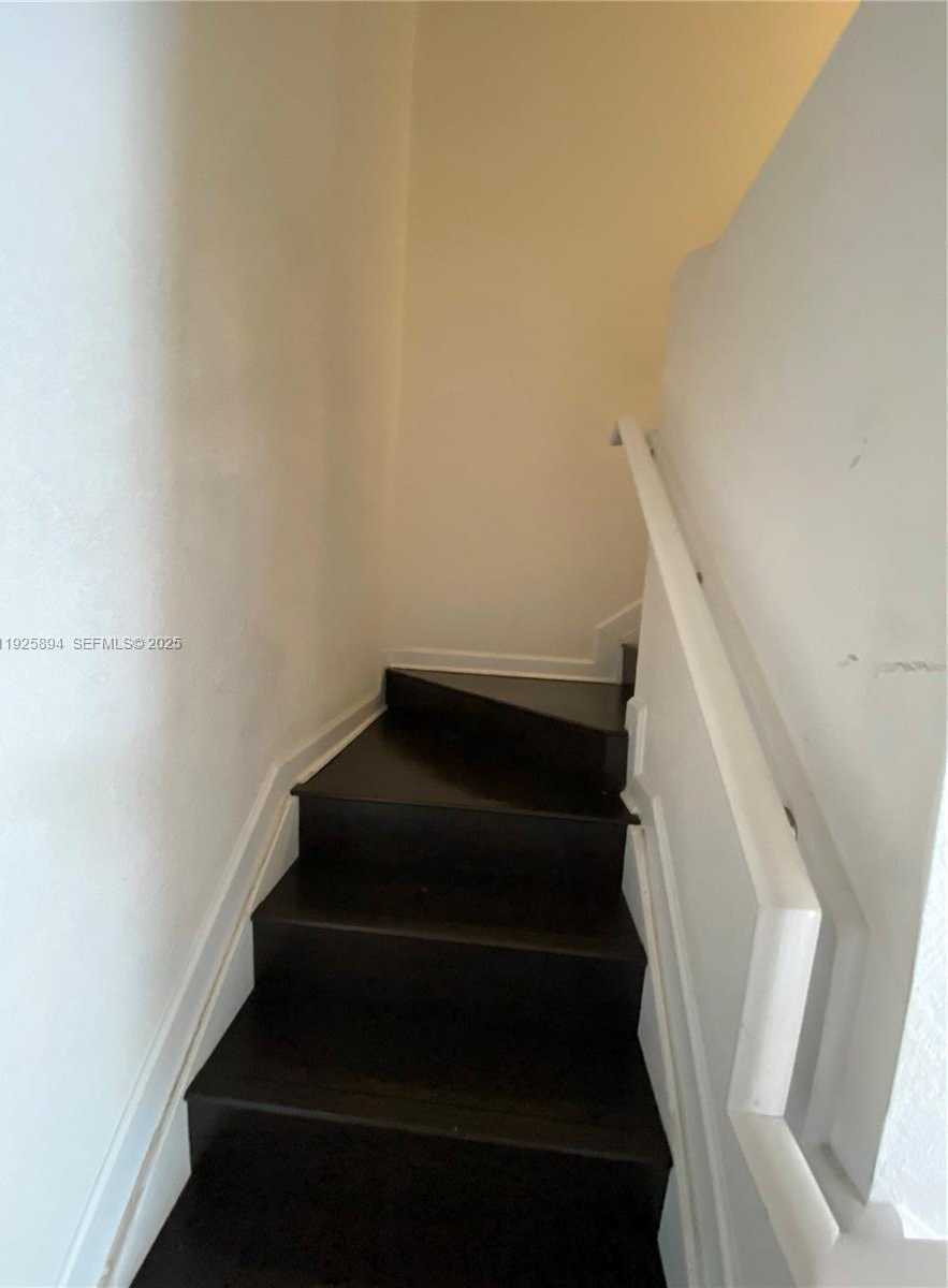 Small Image of 210 NORTH WEST 109TH AVE #204, Miami Number 11