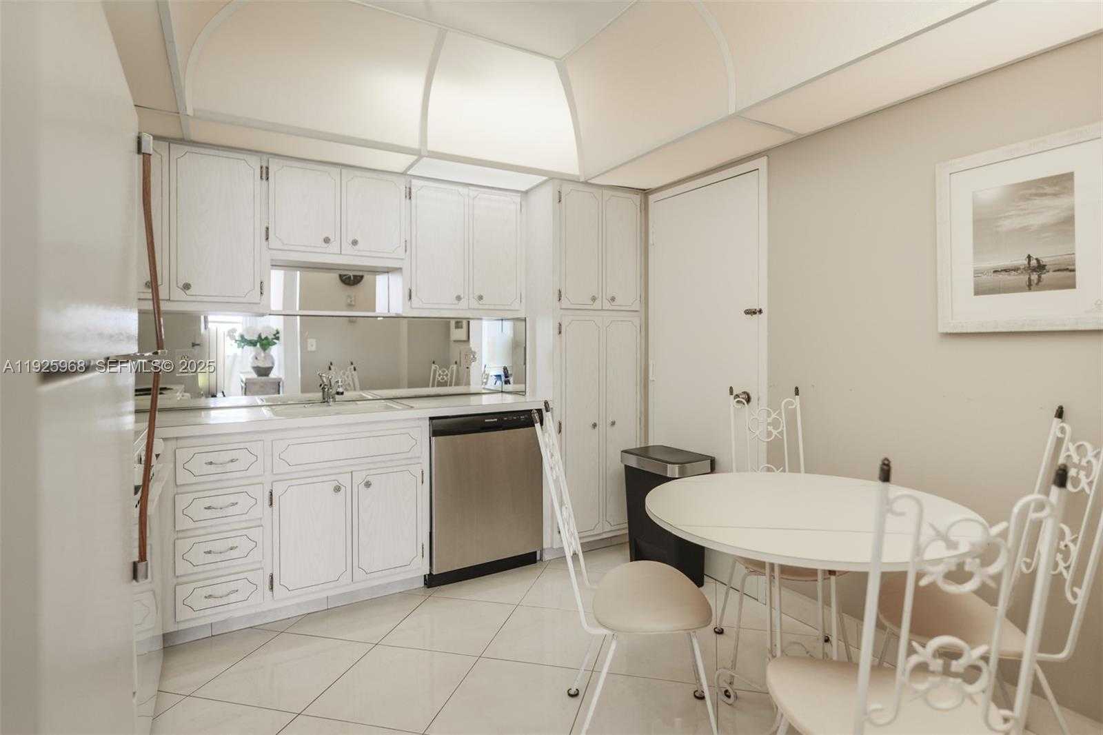 Small Image of 1950 SOUTH OCEAN DR #5Q, Hallandale Beach Number 14