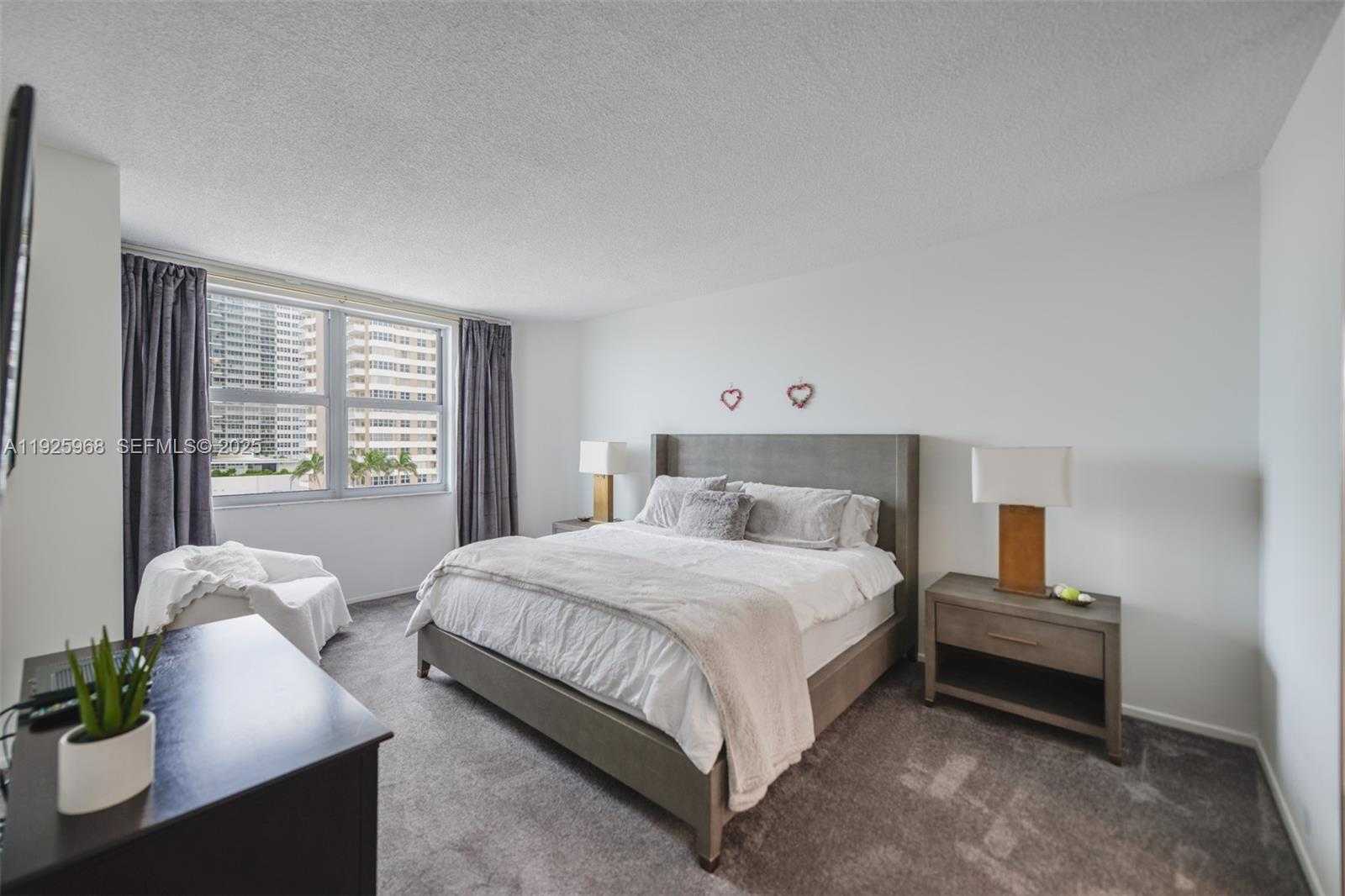 Small Image of 1950 SOUTH OCEAN DR #5Q, Hallandale Beach Number 18