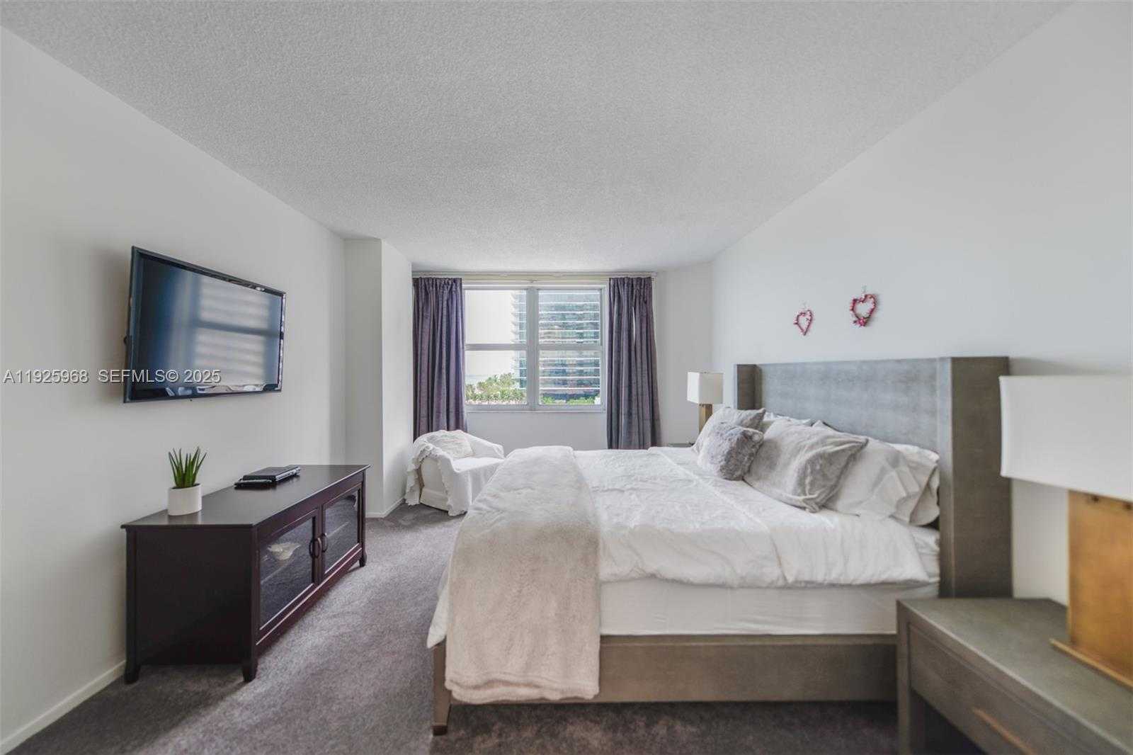 Small Image of 1950 SOUTH OCEAN DR #5Q, Hallandale Beach Number 19