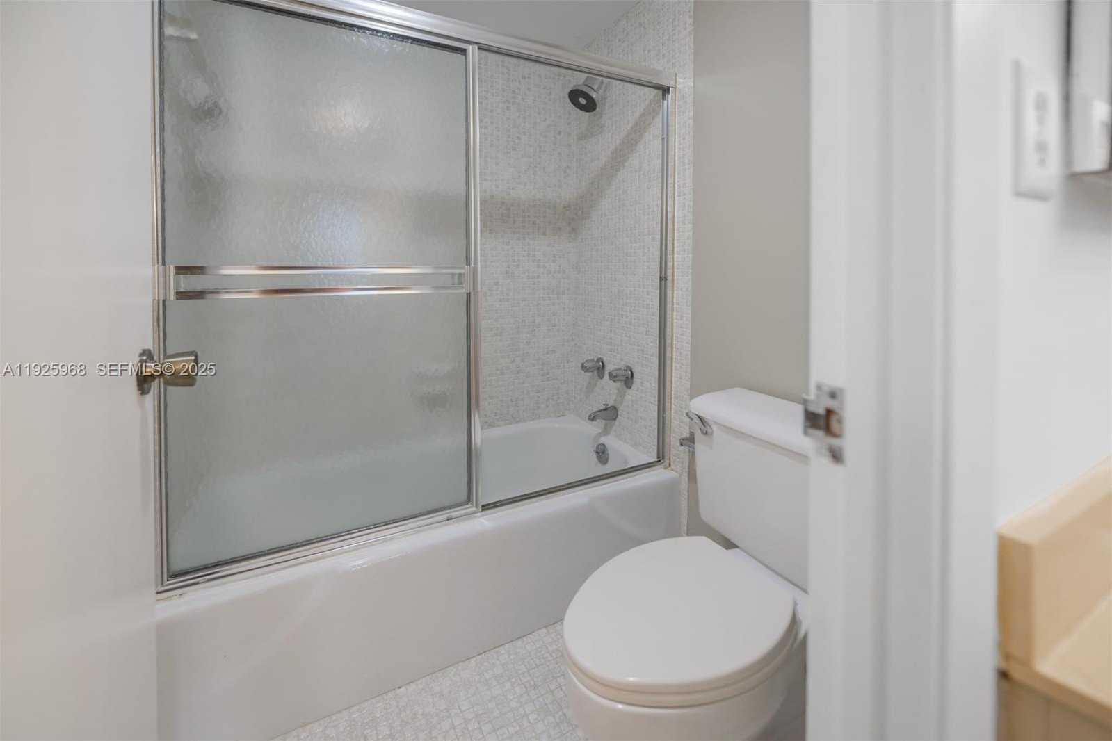 Small Image of 1950 SOUTH OCEAN DR #5Q, Hallandale Beach Number 23