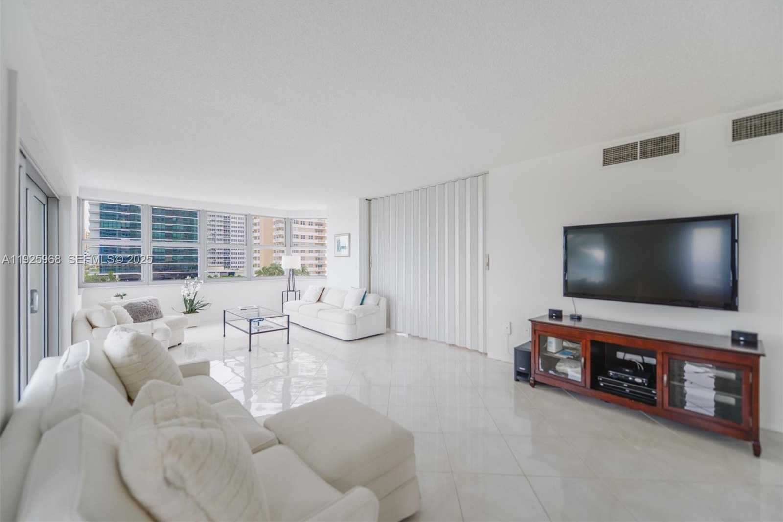 Small Image of 1950 SOUTH OCEAN DR #5Q, Hallandale Beach Number 9