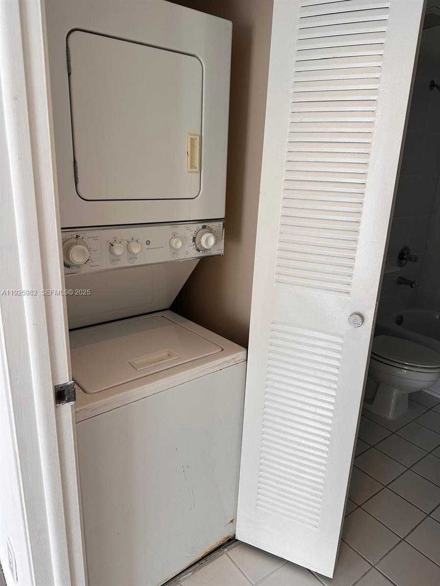 Small Image of 3300 NORTH EAST 192ND ST #1415, Aventura Number 9