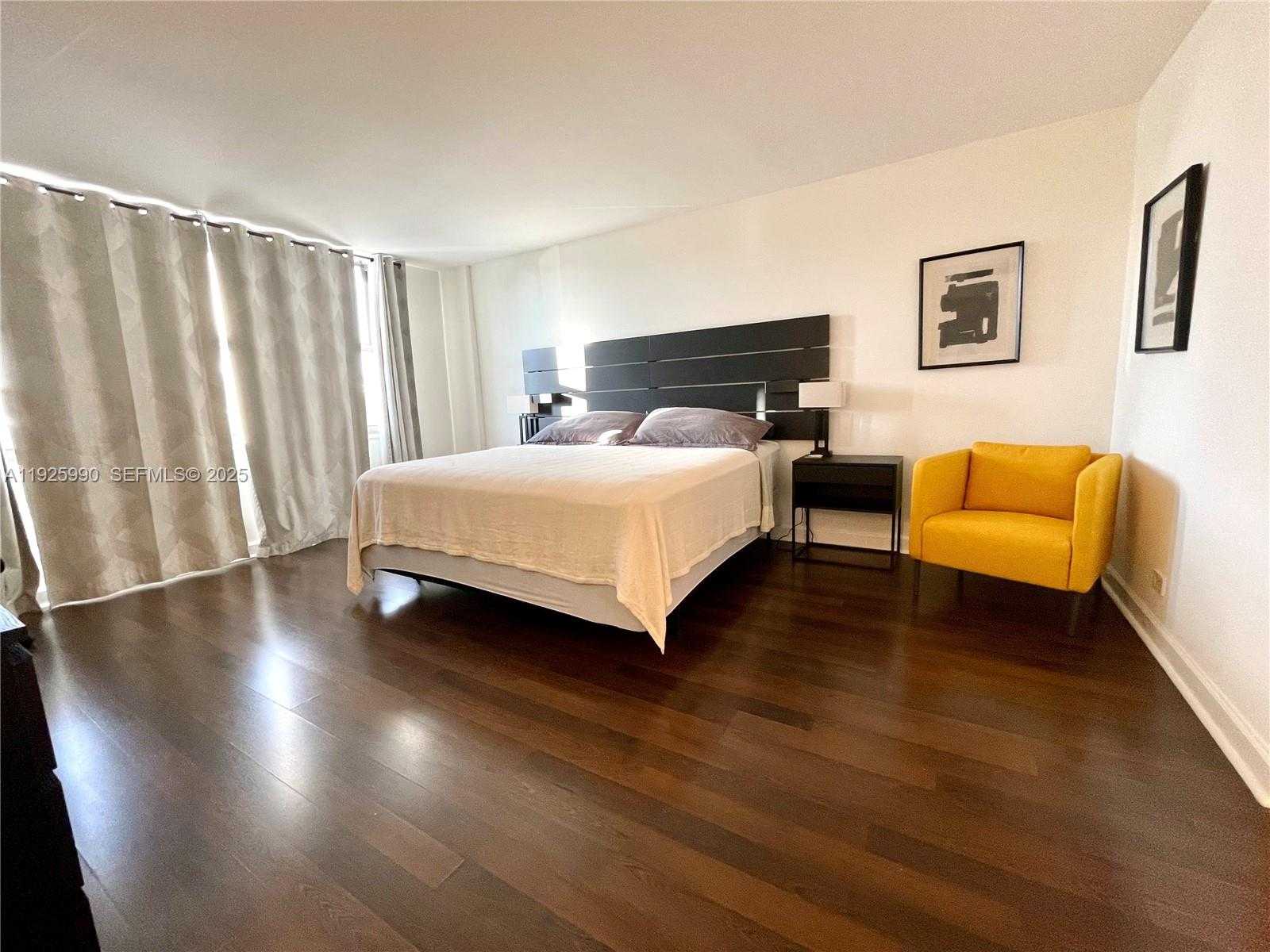 Small Image of 10101 EAST BAY HARBOR DR #402, Bay Harbor Islands Number 15