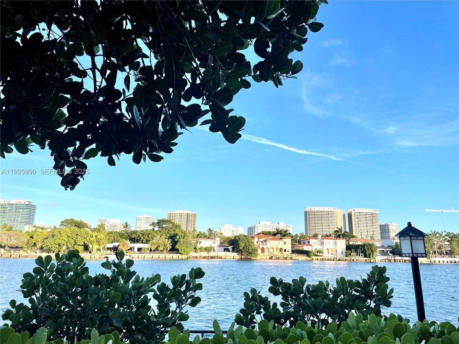 Small Image of 10101 EAST BAY HARBOR DR #402, Bay Harbor Islands Number 32