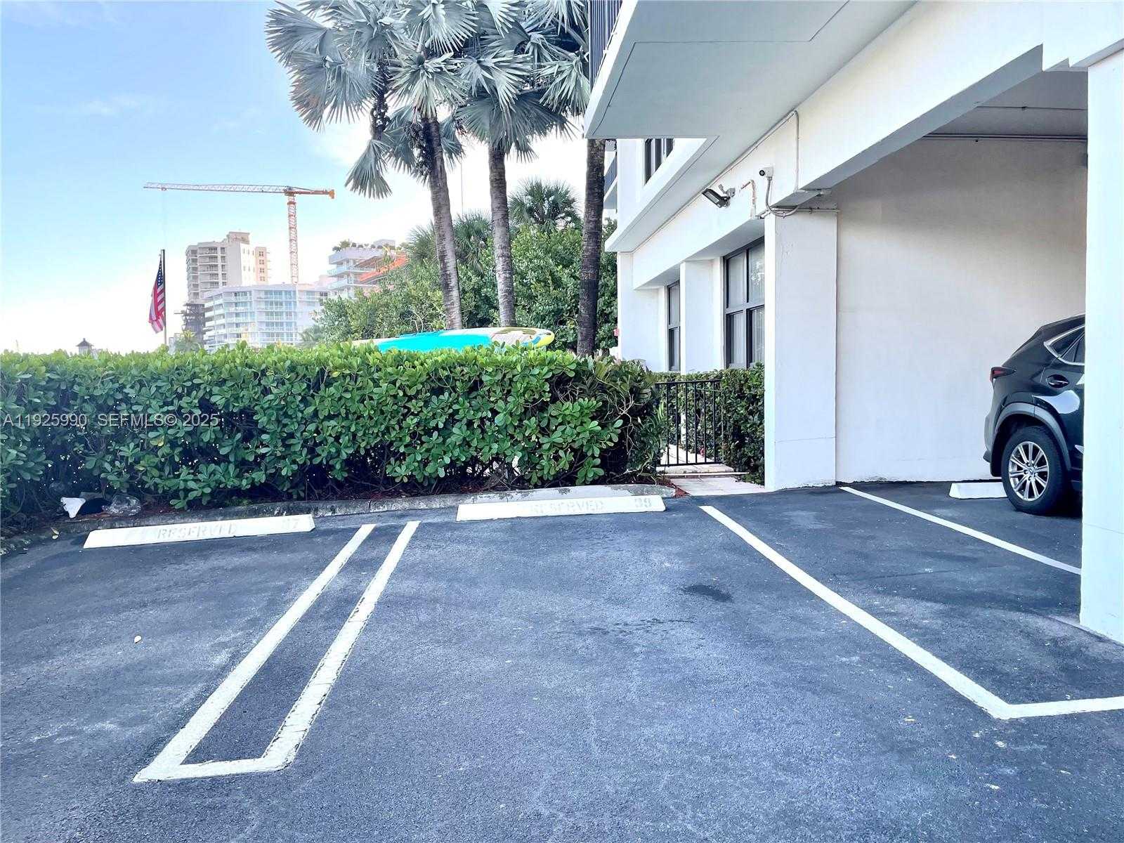Small Image of 10101 EAST BAY HARBOR DR #402, Bay Harbor Islands Number 33