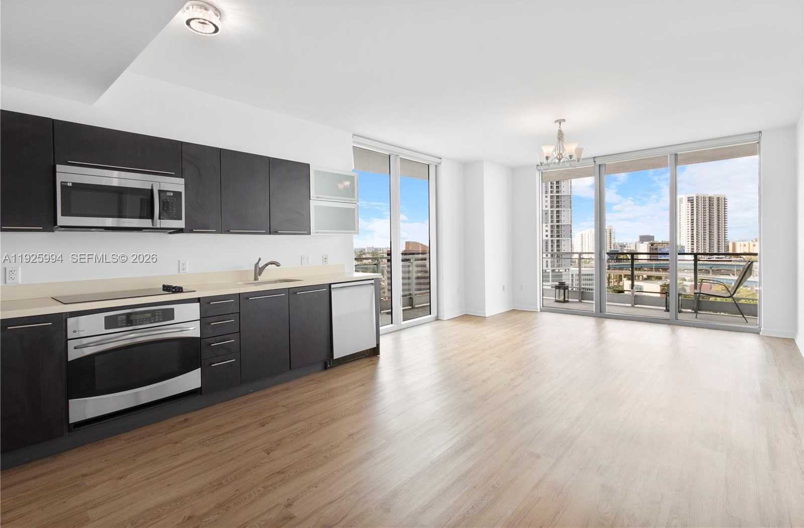 Small Image of 90 SOUTH WEST 3RD ST #1512, Miami Number 17