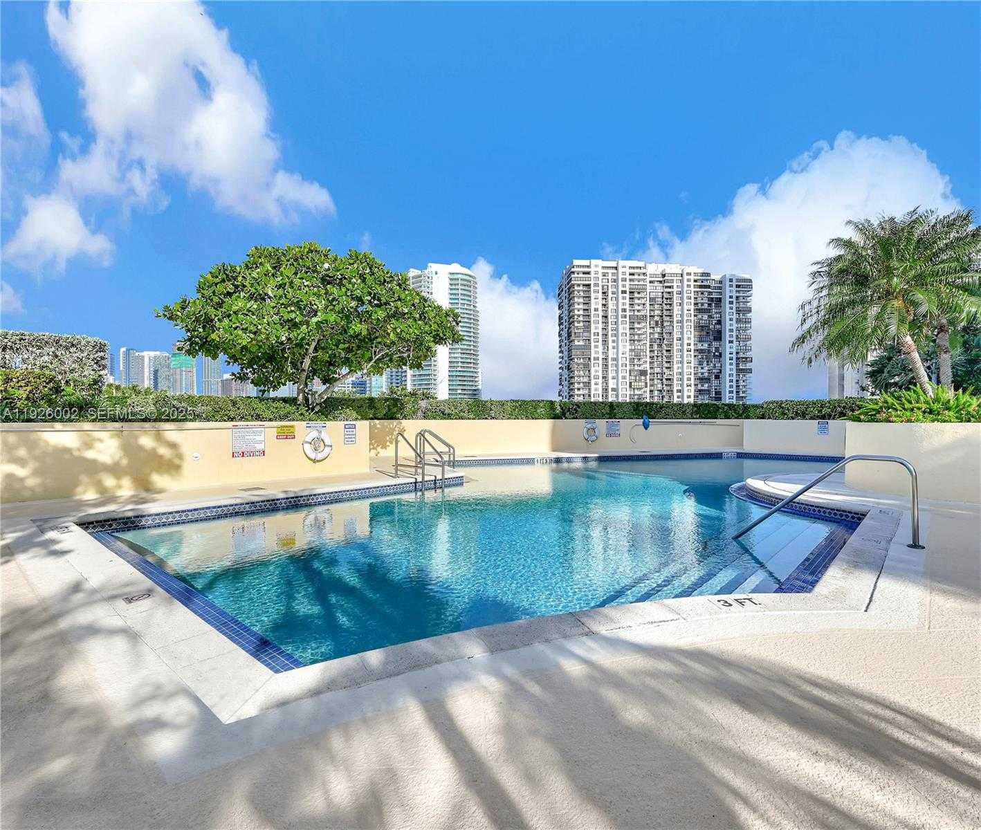 Small Image of 2475 BRICKELL AVE #703, Miami Number 25