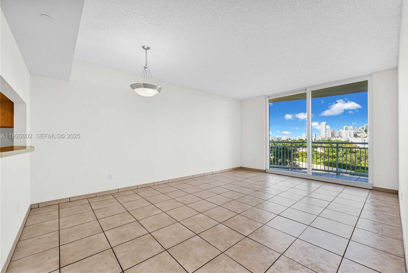Small Image of 2475 BRICKELL AVE #703, Miami Number 3