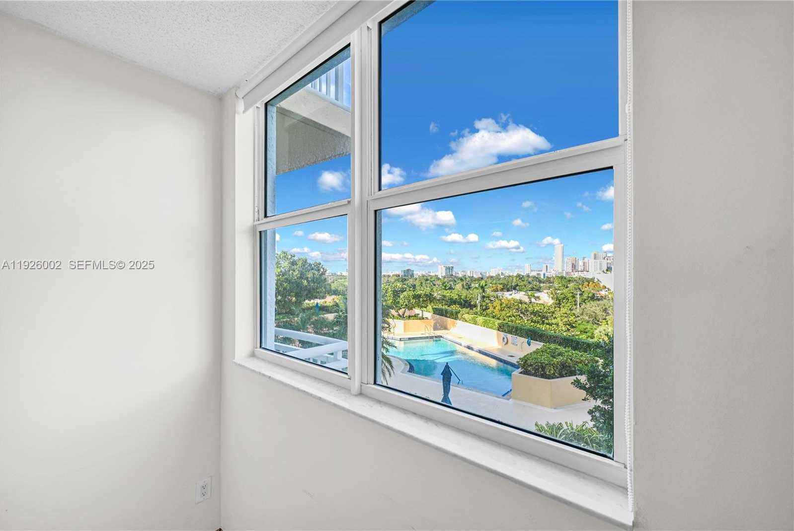 Small Image of 2475 BRICKELL AVE #703, Miami Number 7