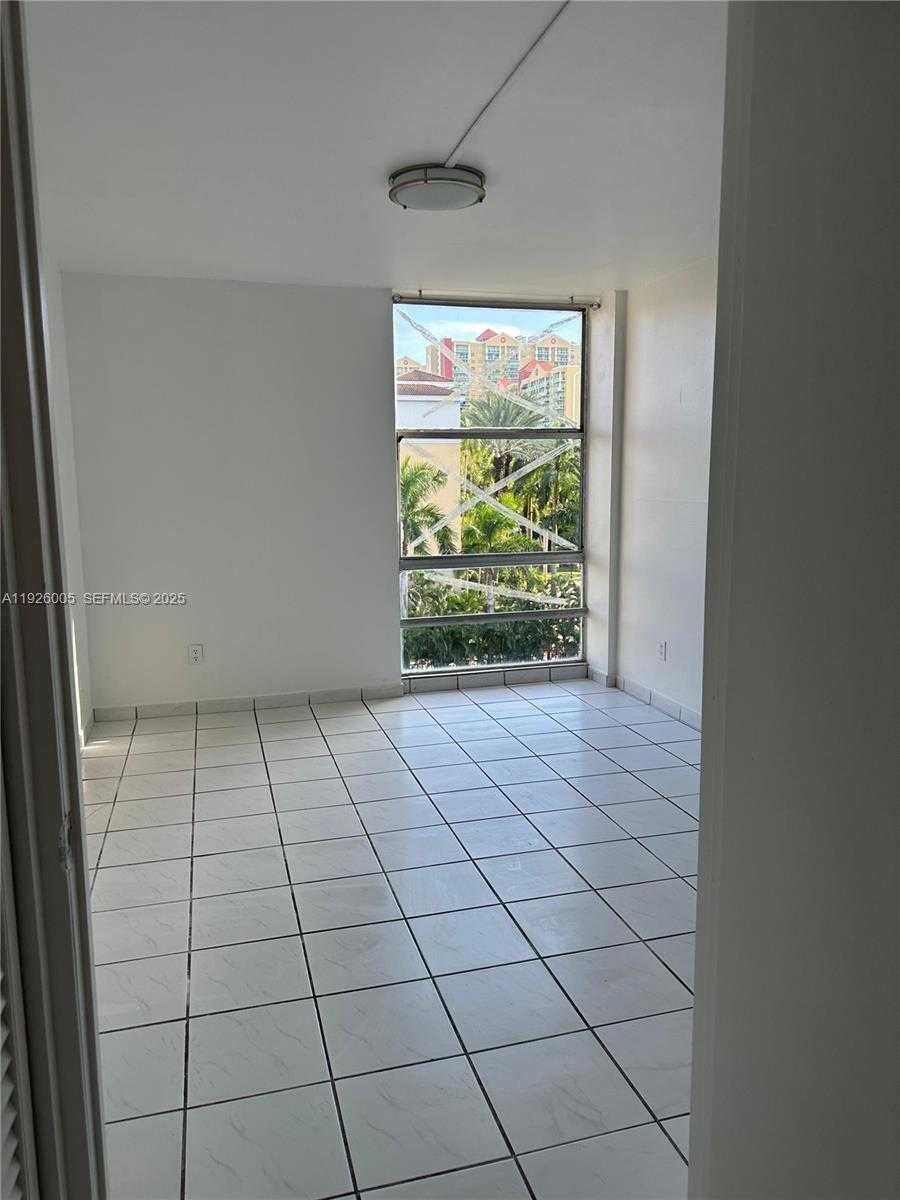 Small Image of 210 172ND ST #542, Sunny Isles Beach Number 8