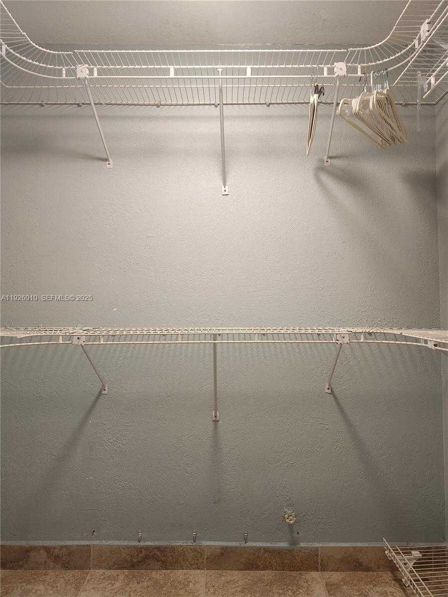 Small Image of 1666 WEST AVE #312, Miami Beach Number 12