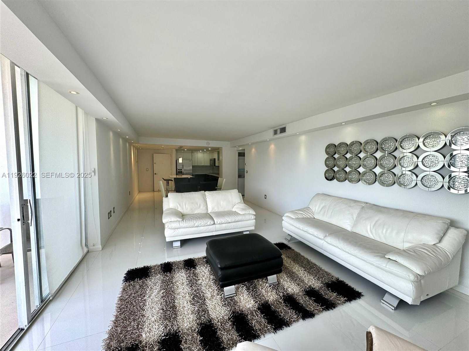 Small Image of 3731 NORTH COUNTRY CLUB DR #623, Aventura Number 11