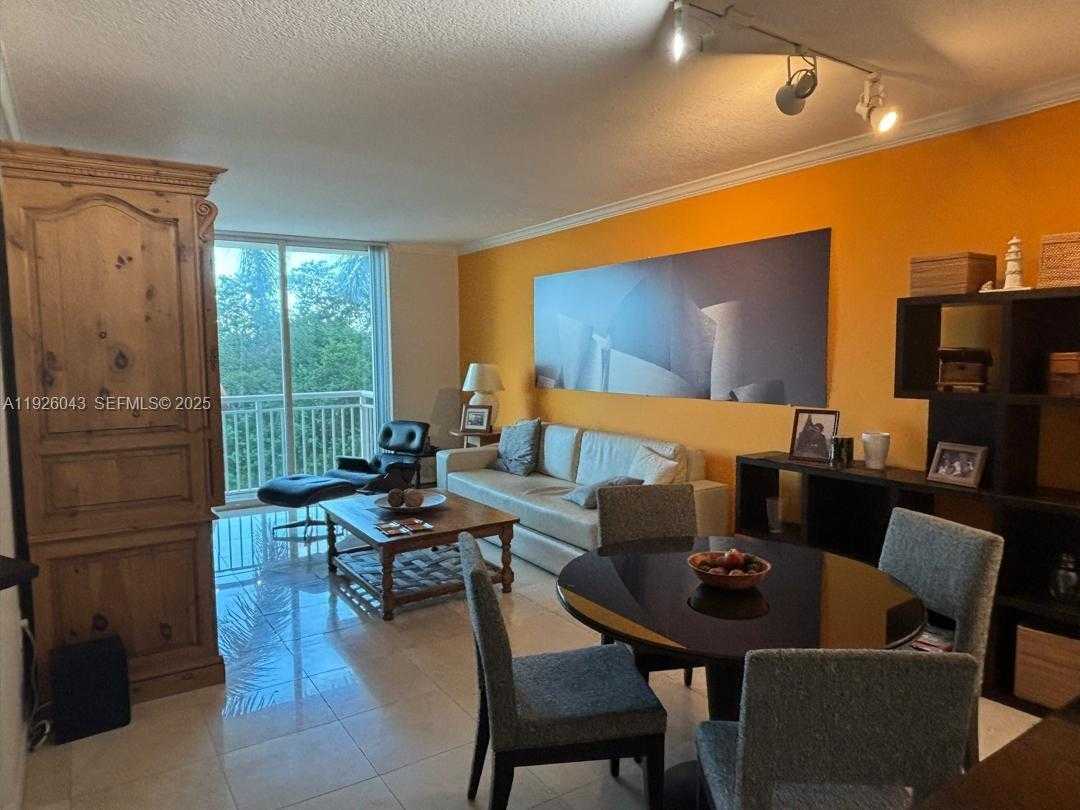 Small Image of 2000 NORTH BAYSHORE DR #318, Miami Number 1
