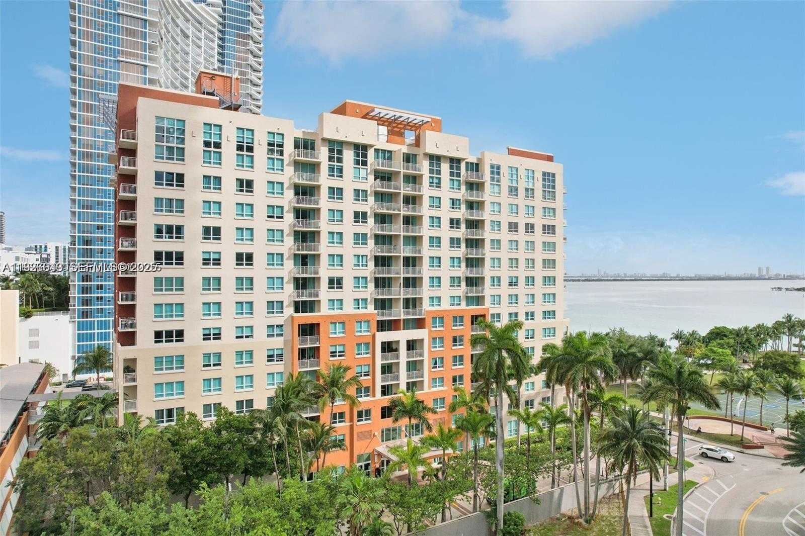 Small Image of 2000 NORTH BAYSHORE DR #318, Miami Number 16