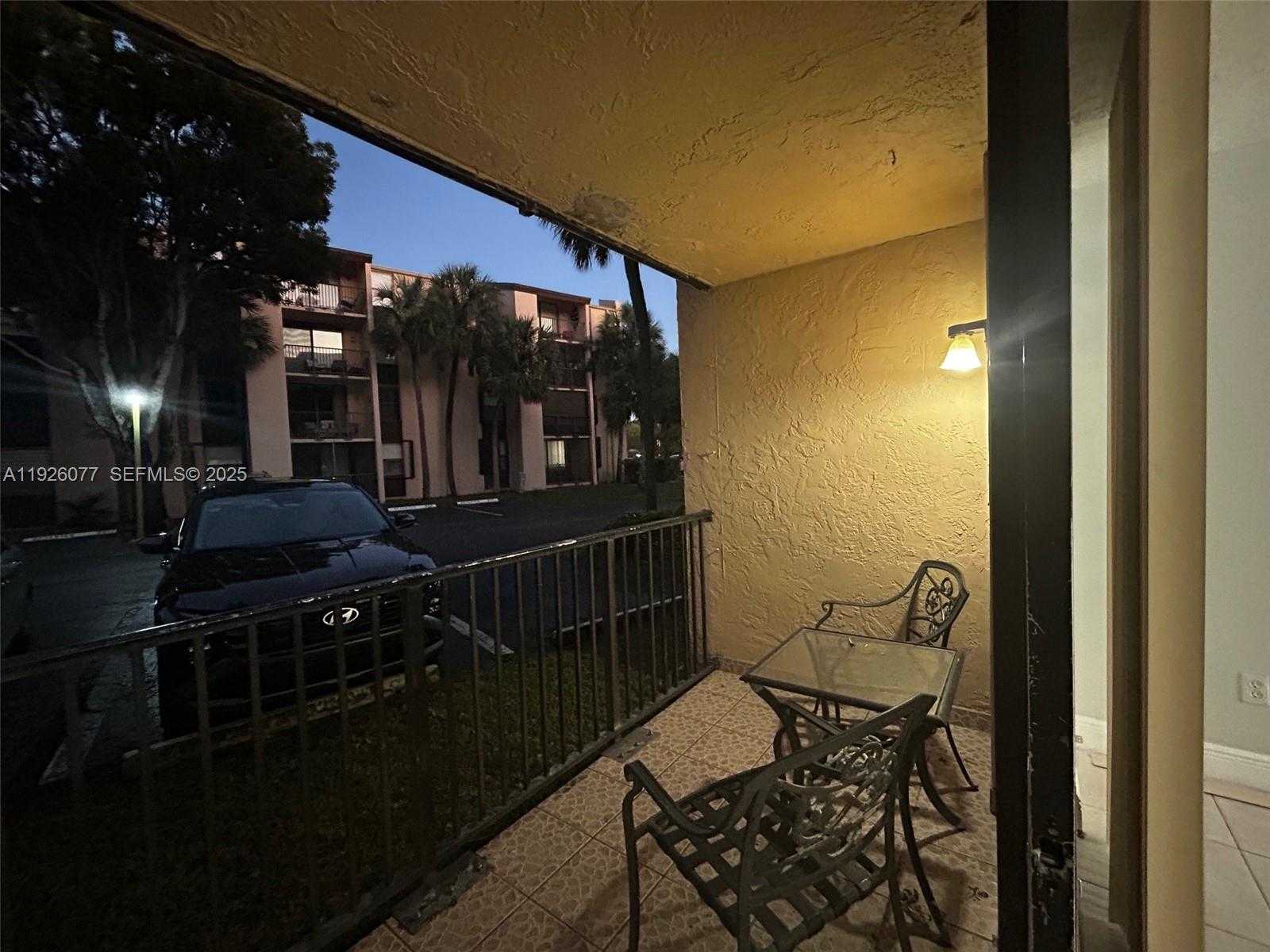 Small Image of 14311 NORTH KENDALL DR #103A, Miami Number 11
