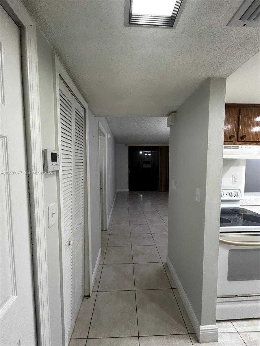 Small Image of 14311 NORTH KENDALL DR #103A, Miami Number 6