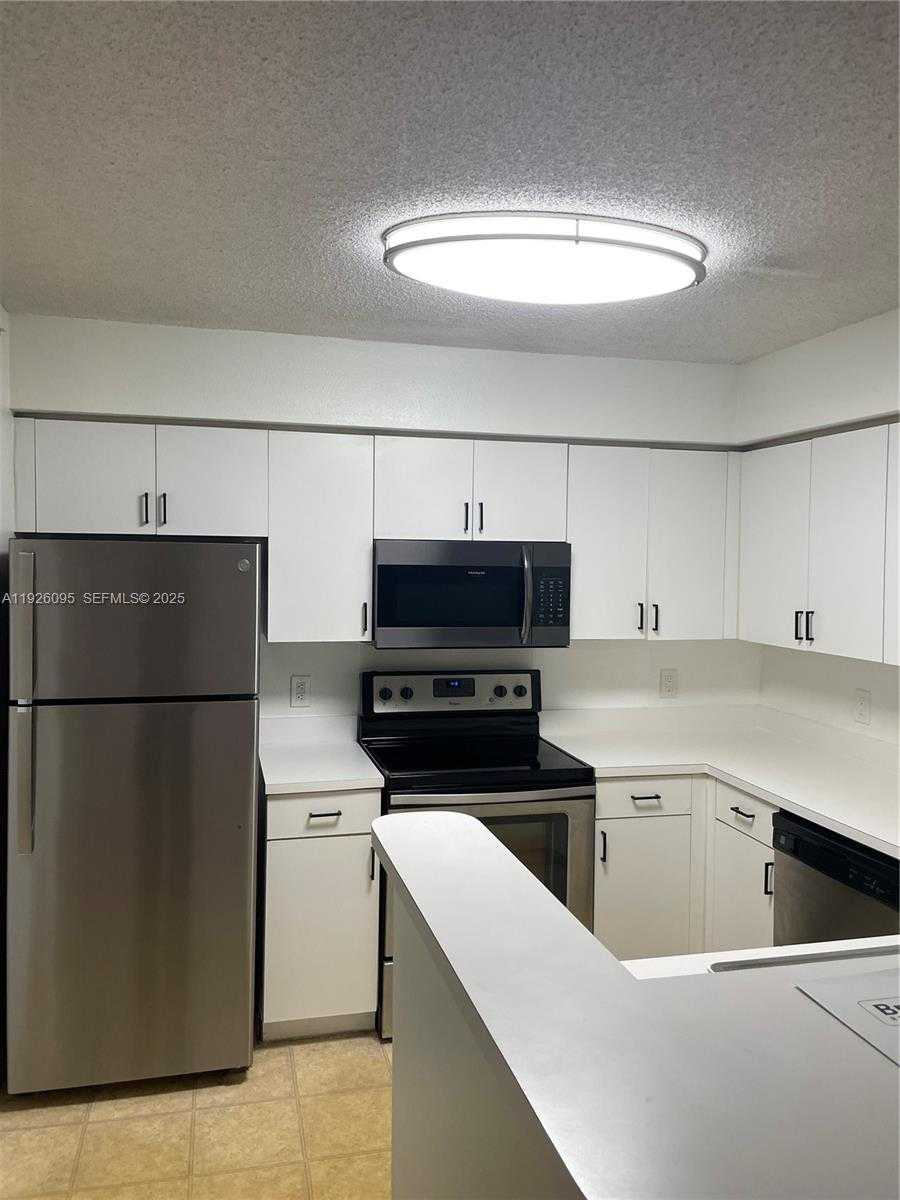 Small Image of 4420 NORTH WEST 107TH AVE #201, Doral Number 6