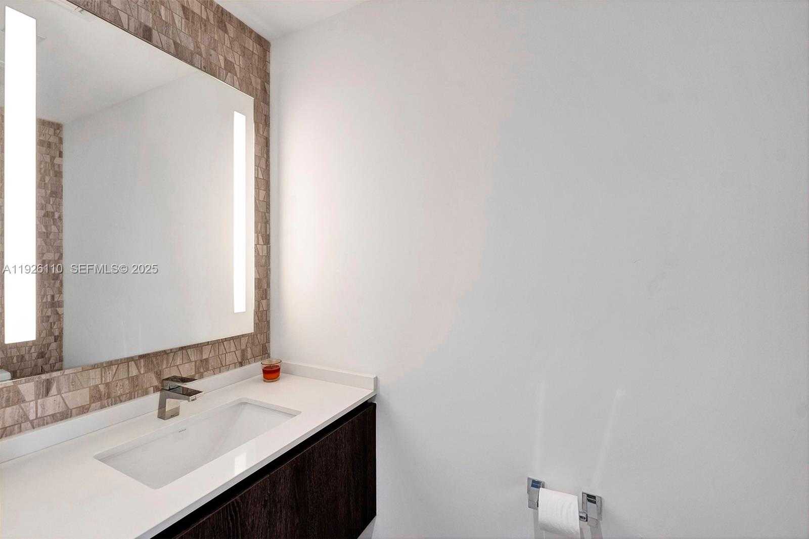 Small Image of 88 SOUTH WEST 7TH ST #2106, Miami Number 16