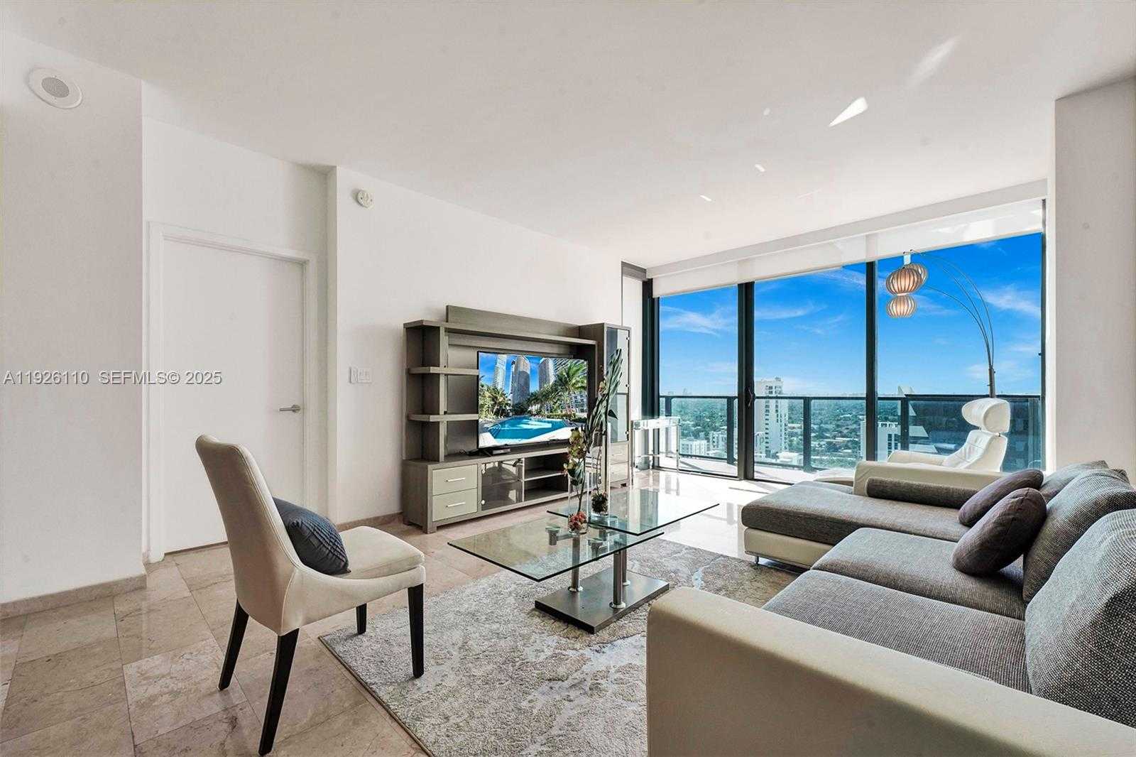 Small Image of 88 SOUTH WEST 7TH ST #2106, Miami Number 22