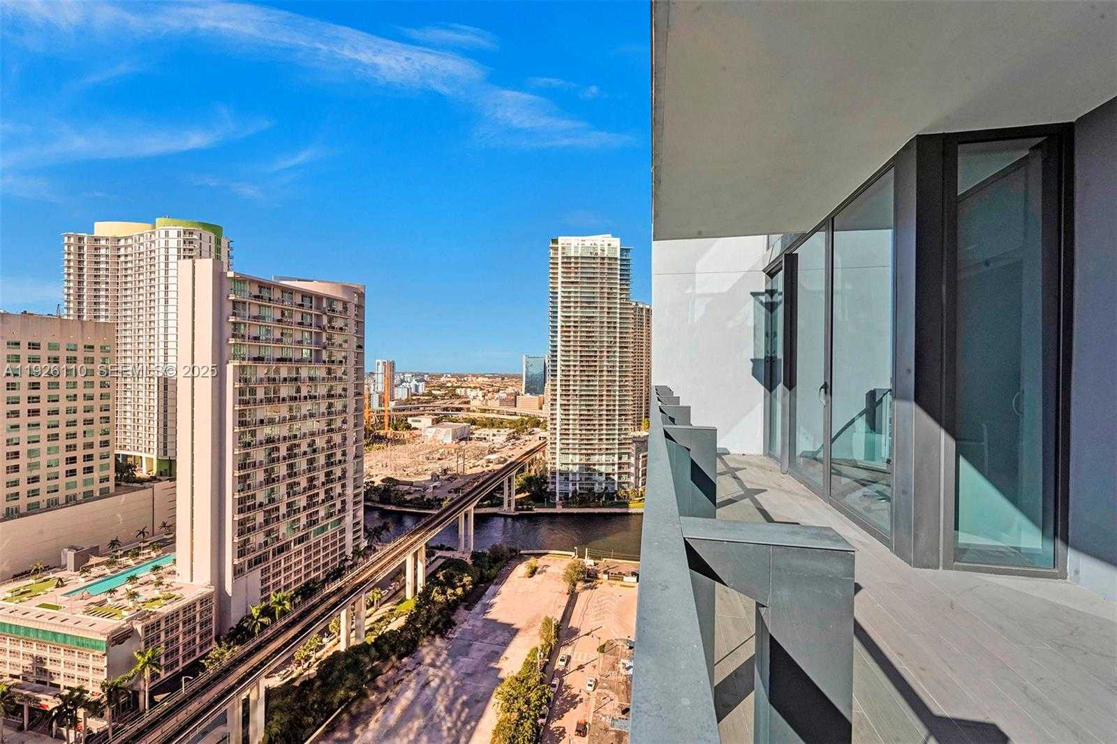 Small Image of 88 SOUTH WEST 7TH ST #2106, Miami Number 31
