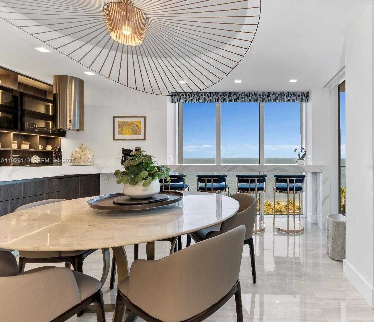 Small Image of 881 OCEAN DR #9C, Key Biscayne Number 1