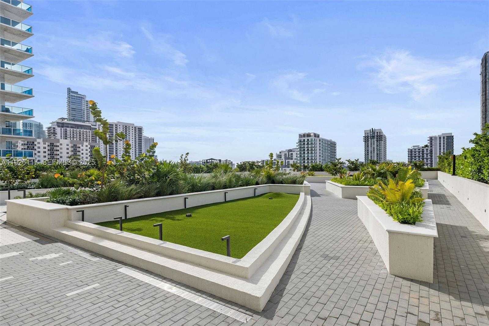 Small Image of 665 NORTH EAST 25TH ST #1801, Miami Number 33