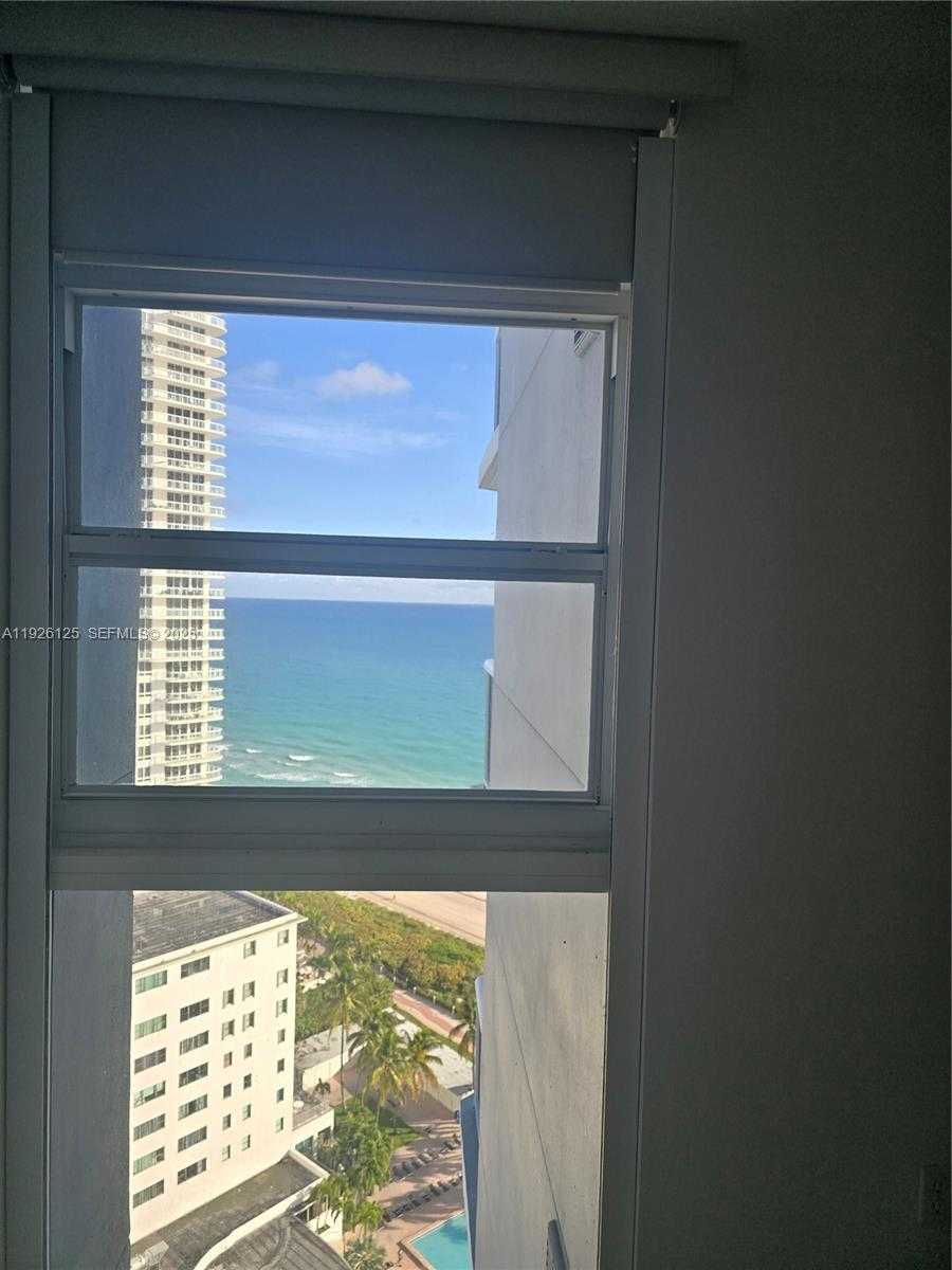 Small Image of 6301 COLLINS AVE #2508, Miami Beach Number 24