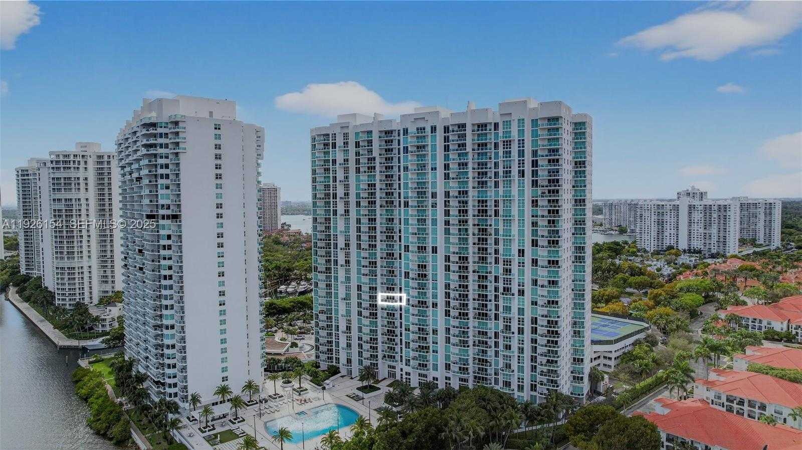 Small Image of 3301 NORTH EAST 183 ST #906, Aventura Number 2
