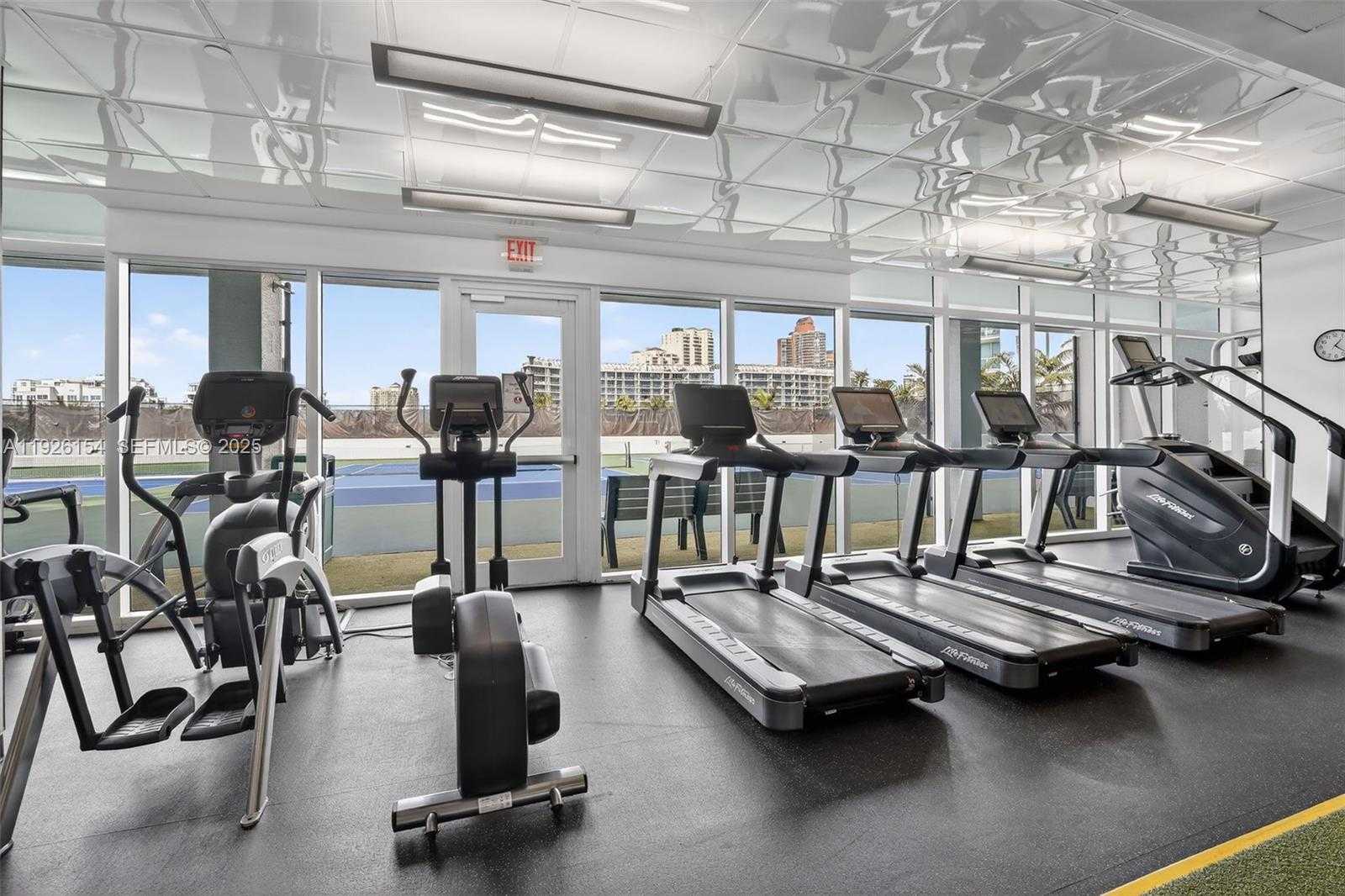 Small Image of 3301 NORTH EAST 183 ST #906, Aventura Number 32